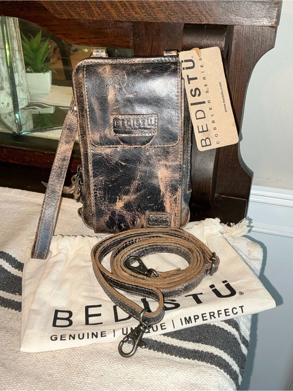 NWT Bed Stu Leather Alelike Crossbody Wristlet Phone Wallet Black Lux MSRP $185
